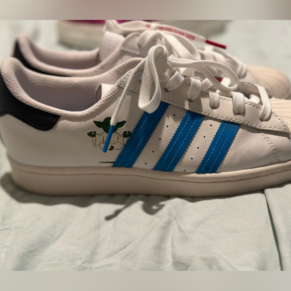 Kid's Adidas Superstar Star Wars Yoda 6.5 NO BOX